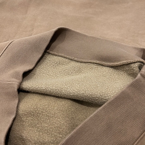 Oak and Fort Sweatshirt🤎 - Picture 3 of 4